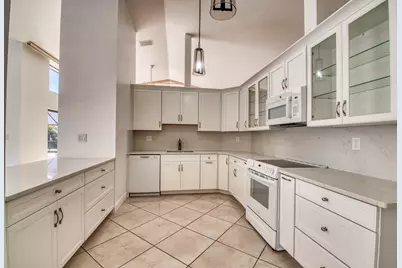 12820 Leeds Court, Wellington, FL 33414 - Photo 16