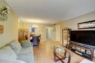 8101 SW 24th Ct, Davie, FL 33324 - Photo 8