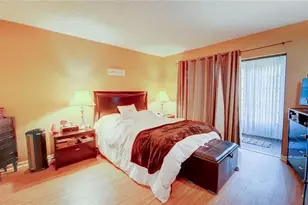 8101 SW 24th Ct, Davie, FL 33324 - Photo 10