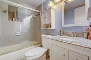 8101 SW 24th Ct, Davie, FL 33324 - Photo 12