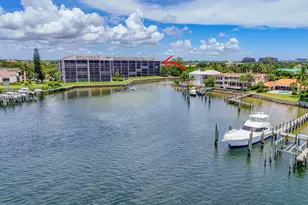 11370 12 Oaks Way, North Palm Beach, FL 33408 - Photo 2