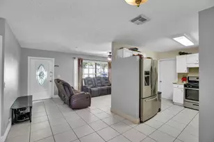 5402 Shannon Dr, Fort Pierce, FL 34951 - Photo 6