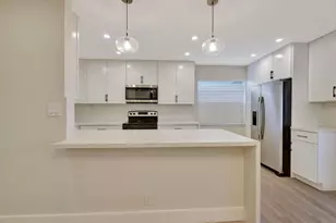 802 Burgundy Q, Delray Beach, FL 33484 - Photo 10
