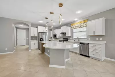 194 SE Courances Drive, Port Saint Lucie, FL 34984 - Photo 14