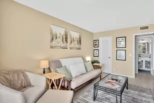 2083 Guildford E, Boca Raton, FL 33434 - Photo 6