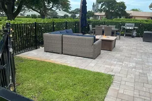 18 Holly Dr, Boynton Beach, FL 33436 - Photo 12