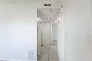 694 Michigan Ct, Saint Cloud, FL 34769 - Photo 12