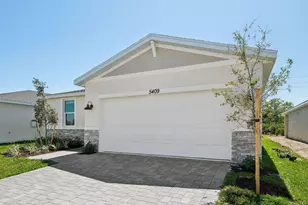 5409 Hampton Park Cir, Vero Beach, FL 32966 - Photo 2