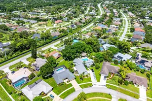 13982 Paddock Dr, Wellington, FL 33414 - Photo 36