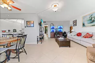 4031 Lyndhurst J, Deerfield Beach, FL 33442 - Photo 4