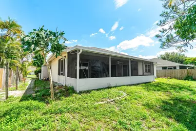 7600 Cocoanut Drive, Lake Worth, FL 33467 - Photo 32