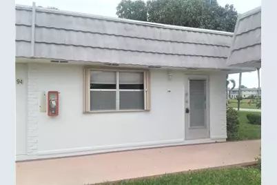 94 Valencia D, Delray Beach, FL 33446 - Photo 4