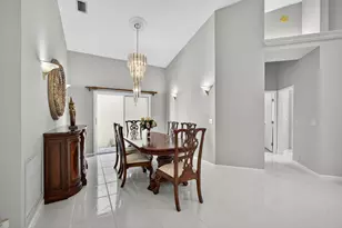 1052 W Shore Dr, West Palm Beach, FL 33406 - Photo 14