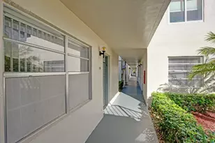 298 Burgundy G, Delray Beach, FL 33484 - Photo 4