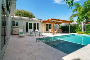 230 Santa Lucia Dr, West Palm Beach, FL 33405 - Photo 20