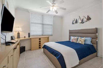 806 E Windward 301 Way, Unit #301, Lantana, FL 33462 - Photo 20