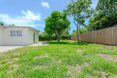 1717 16th Court N, Lake Worth Beach, FL 33460 - Photo 38