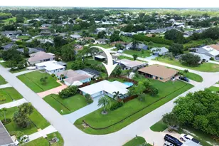 2402 SE Pinero Rd, Port Saint Lucie, FL 34952 - Photo 4