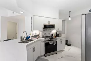 3205 NE 184th St, Aventura, FL 33160 - Photo 6