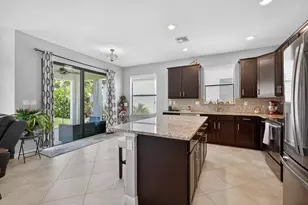 8822 Willow Cove Ln, Lake Worth, FL 33467 - Photo 10