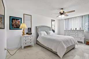 110 Half Moon Cir, Hypoluxo, FL 33462 - Photo 16