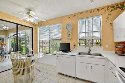 5965 Parkwalk Drive, Boynton Beach, FL 33472 - Photo 14