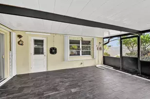 133 Greenbrier Dr, Palm Springs, FL 33461 - Photo 32