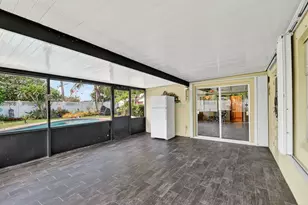 133 Greenbrier Dr, Palm Springs, FL 33461 - Photo 30