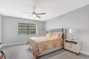 21214 Lago Cir, Boca Raton, FL 33433 - Photo 16