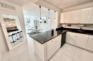 2301 Collins Ave, Miami Beach, FL 33139 - Photo 20