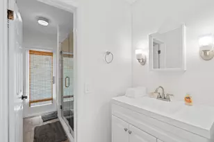 226 SW 13th Ave, Boynton Beach, FL 33435 - Photo 10