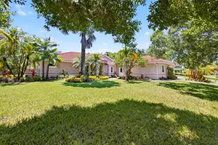 4881 SW Lake Grove Cir, Palm City, FL 34990 - Photo 4