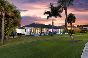 10253 Shireoaks Ln, Boca Raton, FL 33498 - Photo 4