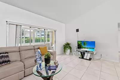 2538 Boundbrook Drive S #140, West Palm Beach, FL 33406 - Photo 10