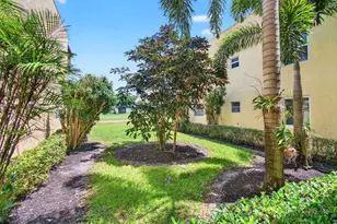 605 Flanders M, Delray Beach, FL 33484 - Photo 8