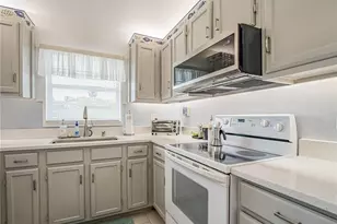 57 Woodland Dr, Vero Beach, FL 32962 - Photo 2