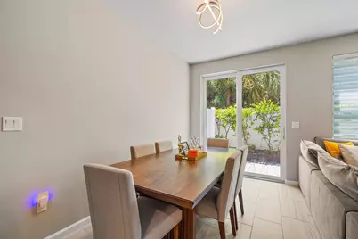 5611 Enclave Drive, Mangonia Park, FL 33407 - Photo 14