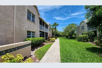 1610 SE Green Acres Circle #Q-202, Port Saint Lucie, FL 34952 - Photo 4