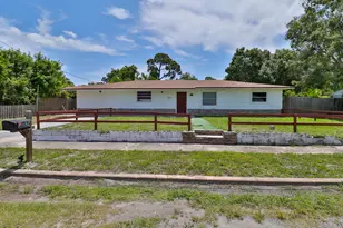 3024 W Dixie Blvd, Fort Pierce, FL 34946 - Photo 1