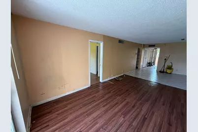 6300 S Falls Circle Drive, Unit #312, Lauderhill, FL 33319 - Photo 2