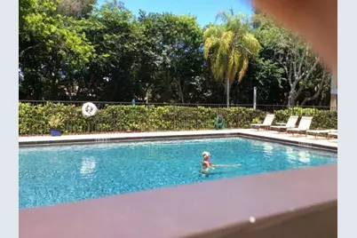 815 W Boynton Beach Boulevard #8-105, Boynton Beach, FL 33426 - Photo 16