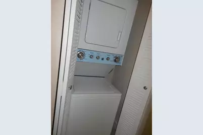 815 W Boynton Beach Boulevard #8-105, Boynton Beach, FL 33426 - Photo 10