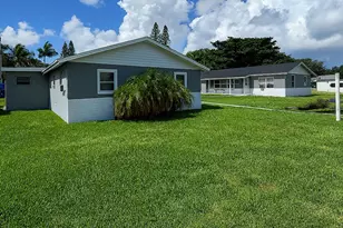 461 Silver Beach Rd, Riviera Beach, FL 33403 - Photo 2