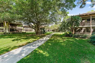 527 Brackenwood Pl, Palm Beach Gardens, FL 33418 - Photo 30