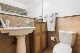 1680 NE 34th Ln, Oakland Park, FL 33334 - Photo 32