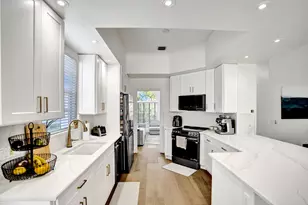 8228 Rosalie Ln, Wellington, FL 33414 - Photo 32