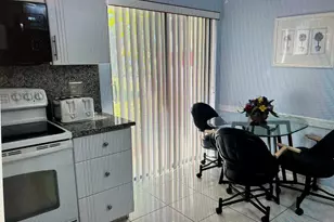 10915 Palm Lake Ave, Boynton Beach, FL 33437 - Photo 4