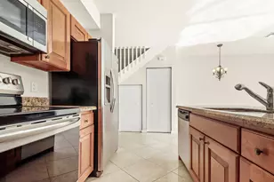 37 SE 3rd Ave, Hallandale Beach, FL 33009 - Photo 20