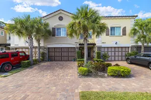 15816 Italian Cypress Wy, Wellington, FL 33414 - Photo 2
