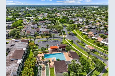 2561 Boundbrook Boulevard #209, West Palm Beach, FL 33406 - Photo 2